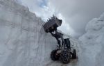Hakkari`de bitmeyen kış! Yüksekova`da kar kalınlığı 6 metreyi buldu