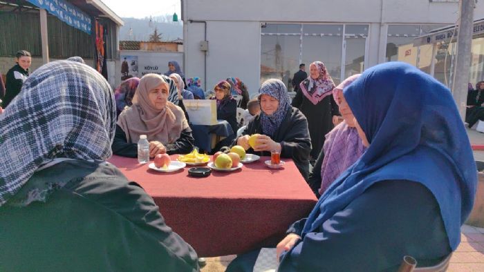 Bursa`da Osmanlı`dan bu yana devam eden gelenek: Kadınlar kahvede, erkekler evde