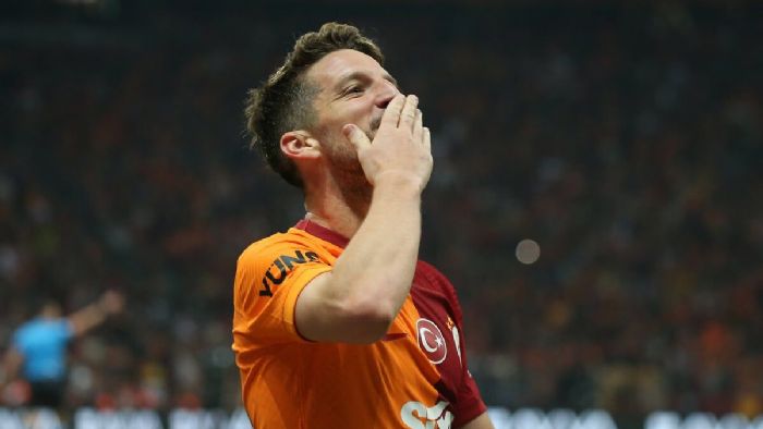 Dries Mertens, Galatasaray`da kalacak mı? Her şey Napoli`ye bağlı