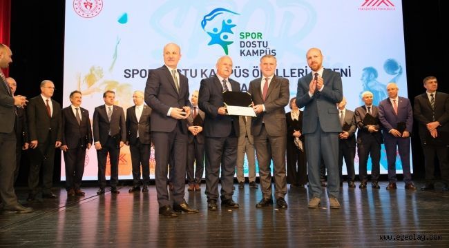 İKÇÜ?ye ?Spor Dostu Kampüs? Ödülü