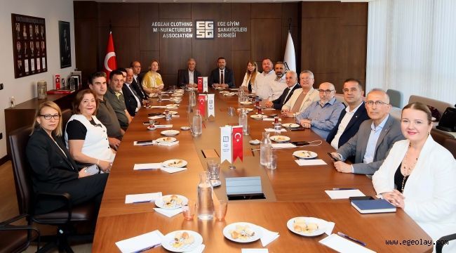 MHGF Başkanı Hüseyin Öztürk:  ?İki yıl önce poliklinikteydik, şimdi yoğun bakımdayız?