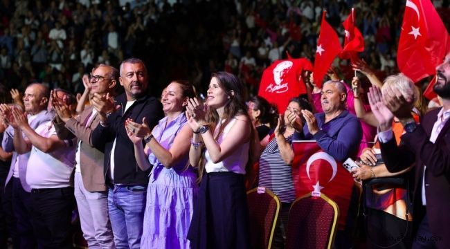 Alaçatı ve Çeşme?nin Kurtuluşu 103. yılında coşkuyla kutlandı