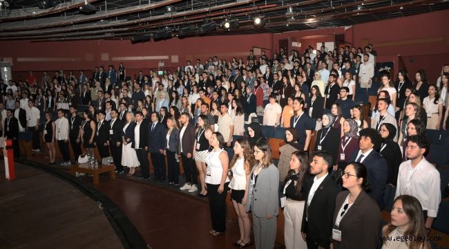 Geleceğin Diş Hekimleri İzmir`de Buluştu