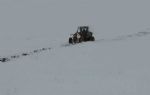 Kar bazı bölgelerde 2 metreyi geçti! Kars?ta 47 köy yolu ulaşıma kapandı